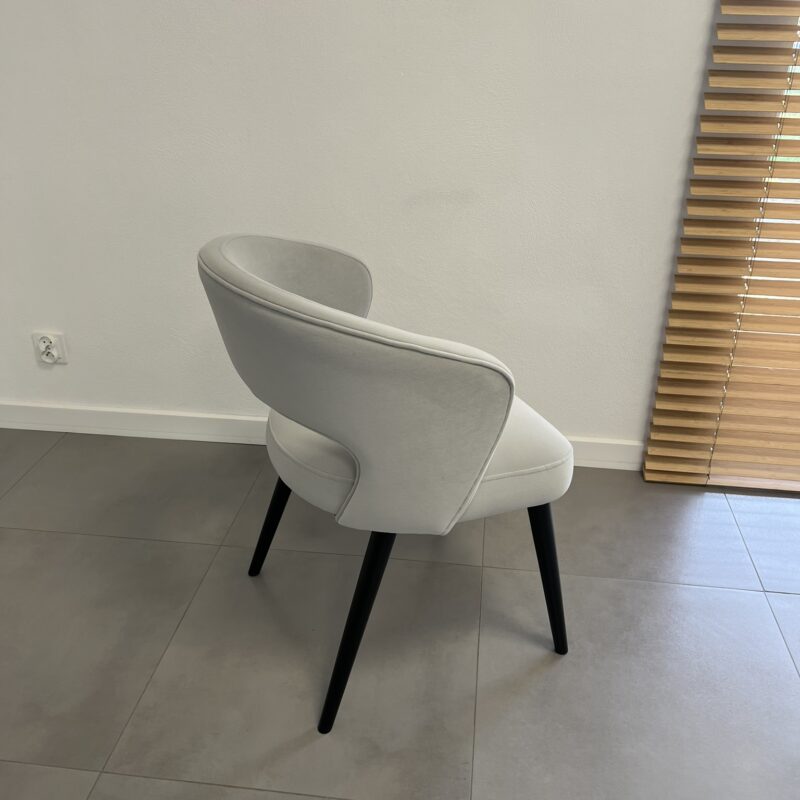 Krzesło LOA T. ROYAL VELVET PH 16,06,91 (1)